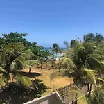 Pé na Areia Vista Total Mar - O Paraíso é aqui!